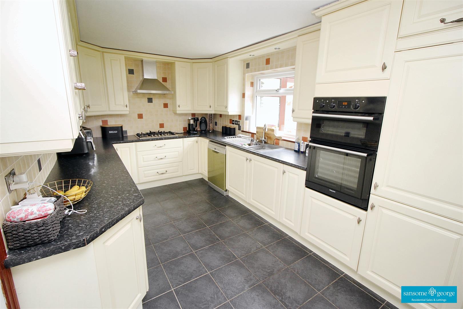 Farm Drive, Tilehurst, Reading